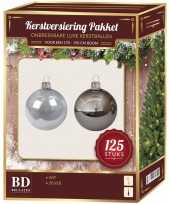 Kerstboom 125x kerstballen mix zilver en wit kunststof 180 cm boom versiering