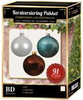 Kerstboom 91 stuks kerstballen mix wit ijsblauw mahonie voor 150 cm boom versiering